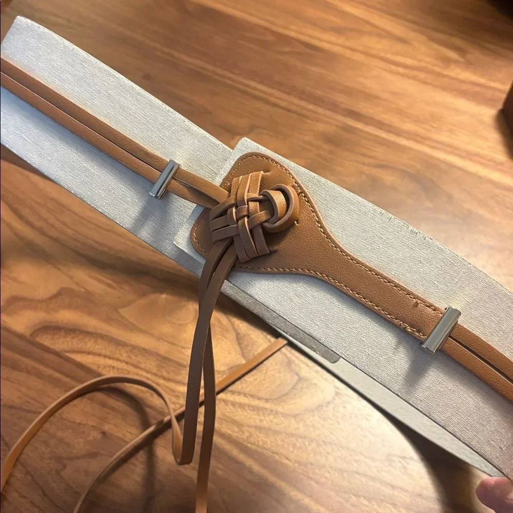 White House Black Market Tan and Cream Belt - XL